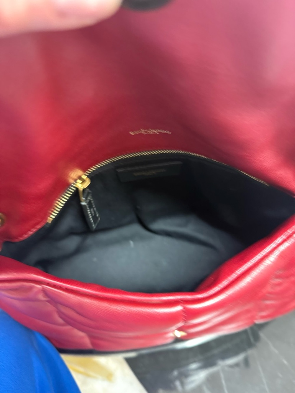Saint Laurent Quilted Red Leather Shoulder Bag with Gold Chain - Picture 3 of 4